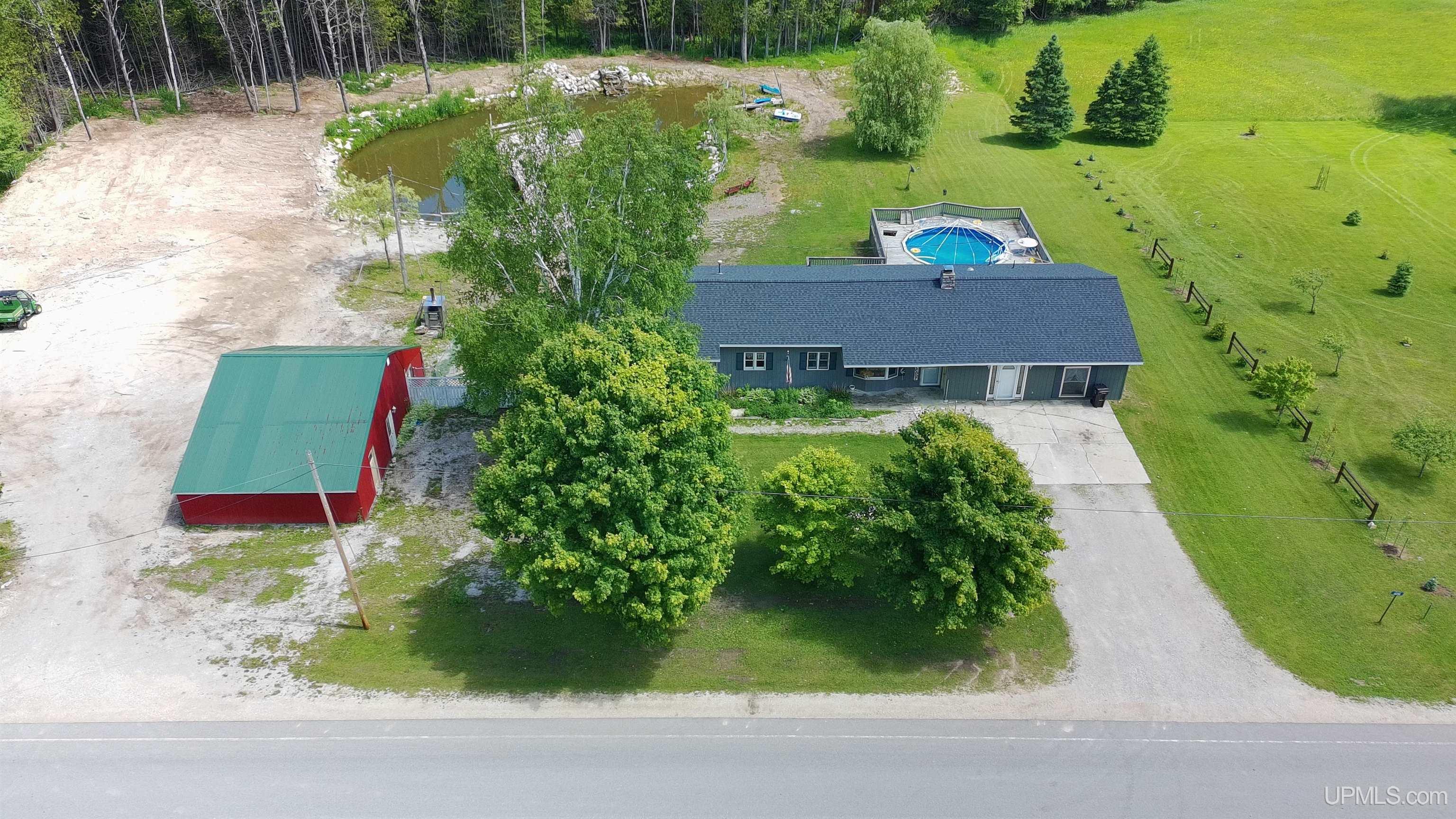5626 River Road Manistique, MI 49854 - Photo 3 of 69