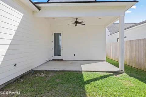 $279,000 | 128 Jagged Grove Lane, Youngsville, LA 70592