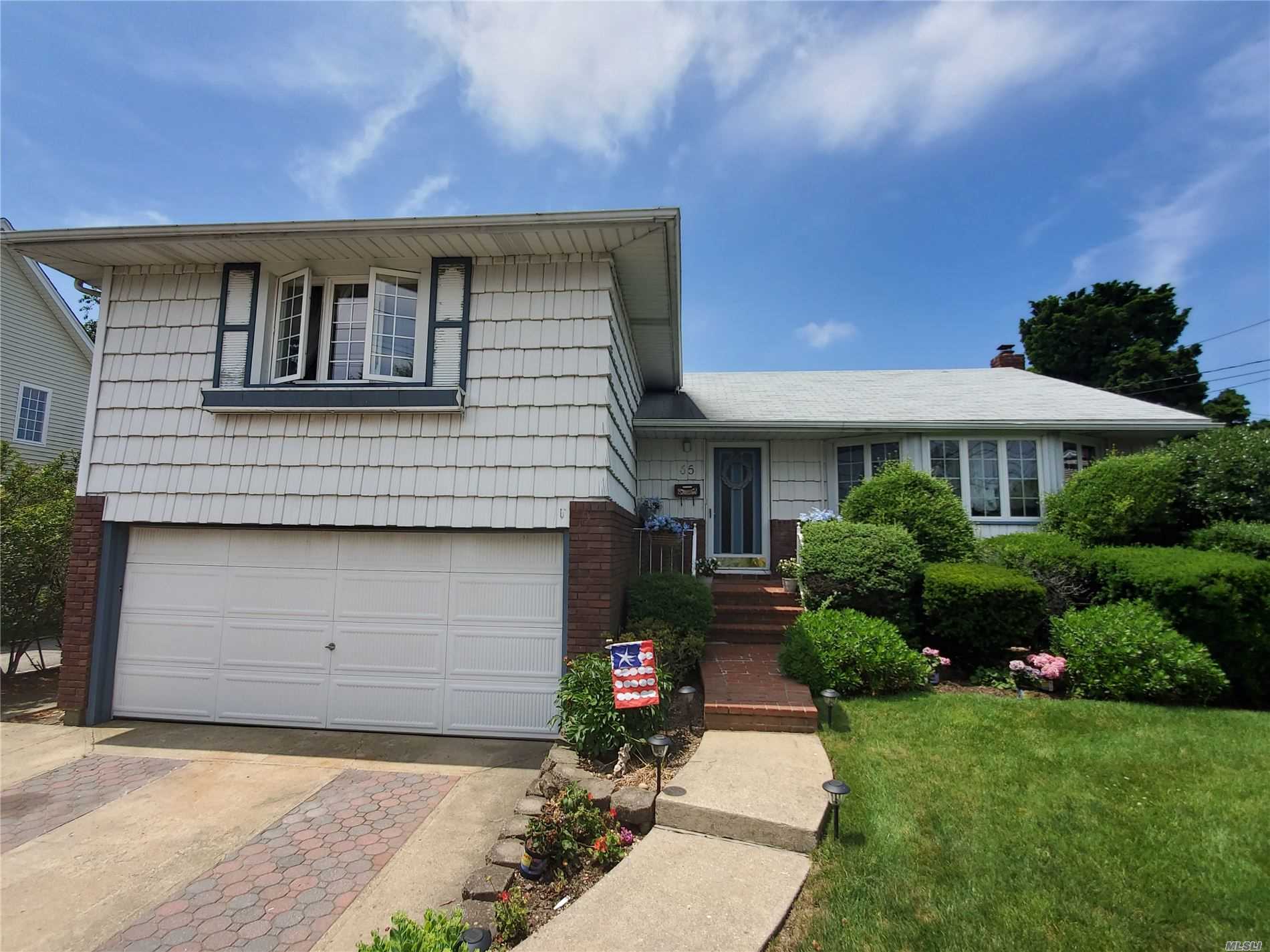 65 Polo Road Massapequa, NY 11758 - Photo 1 of 1 Gallery Image 1