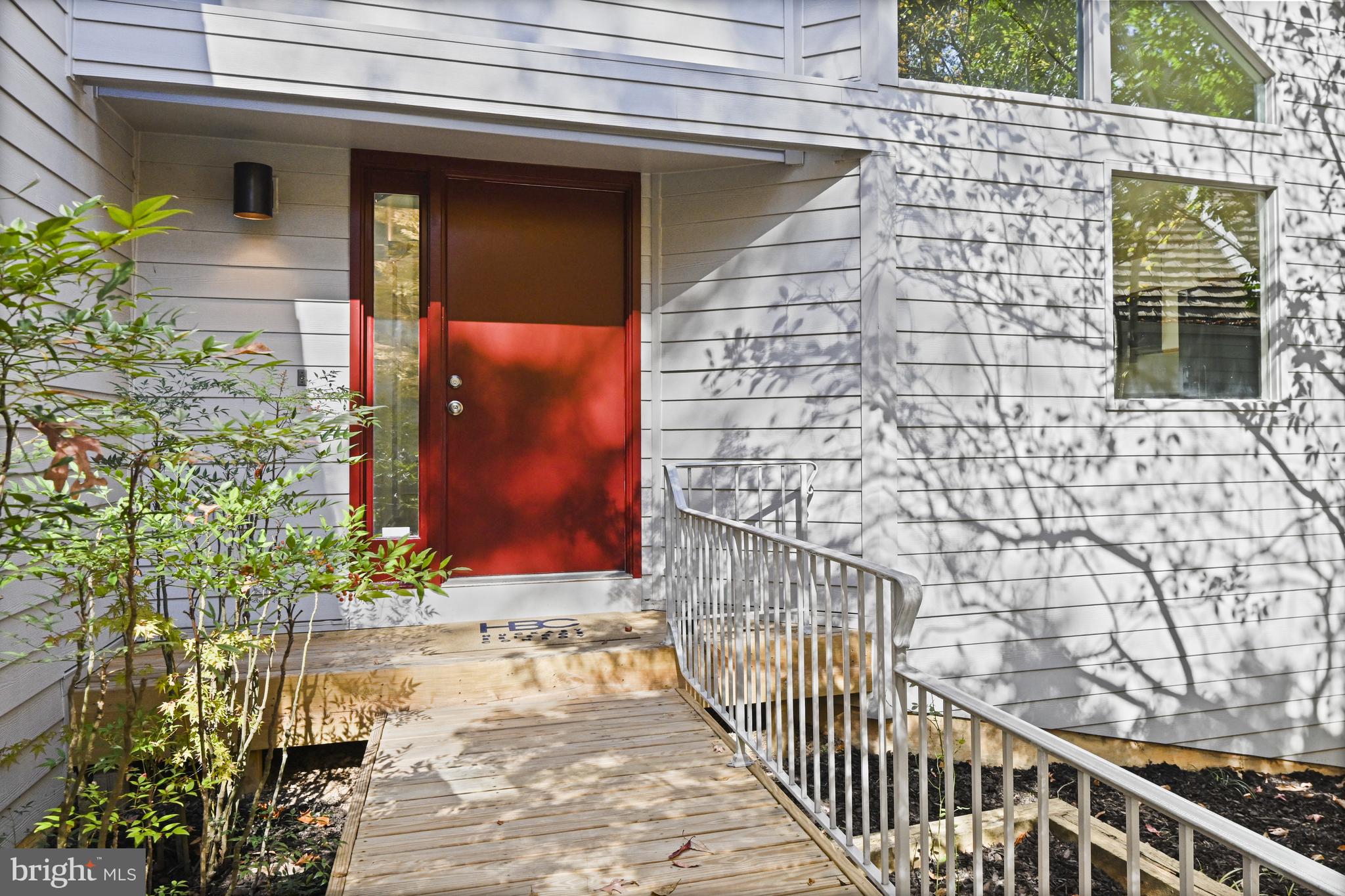 11504 Turnbridge Lane Reston, VA 20194 - Photo 2 of 51 a front view of a house with a yard