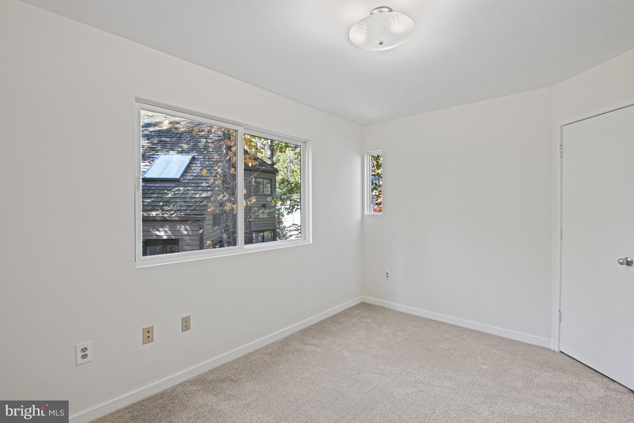 11504 Turnbridge Lane Reston, VA 20194 - Photo 34 of 51 an empty room with a window