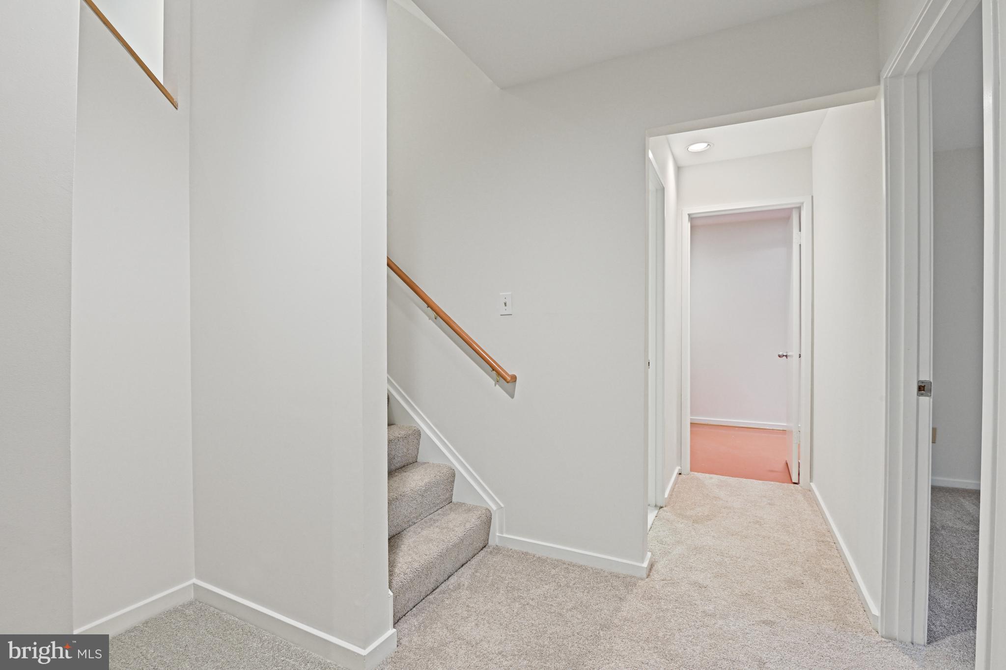 11504 Turnbridge Lane Reston, VA 20194 - Photo 38 of 51 a view of a hallway with entryway