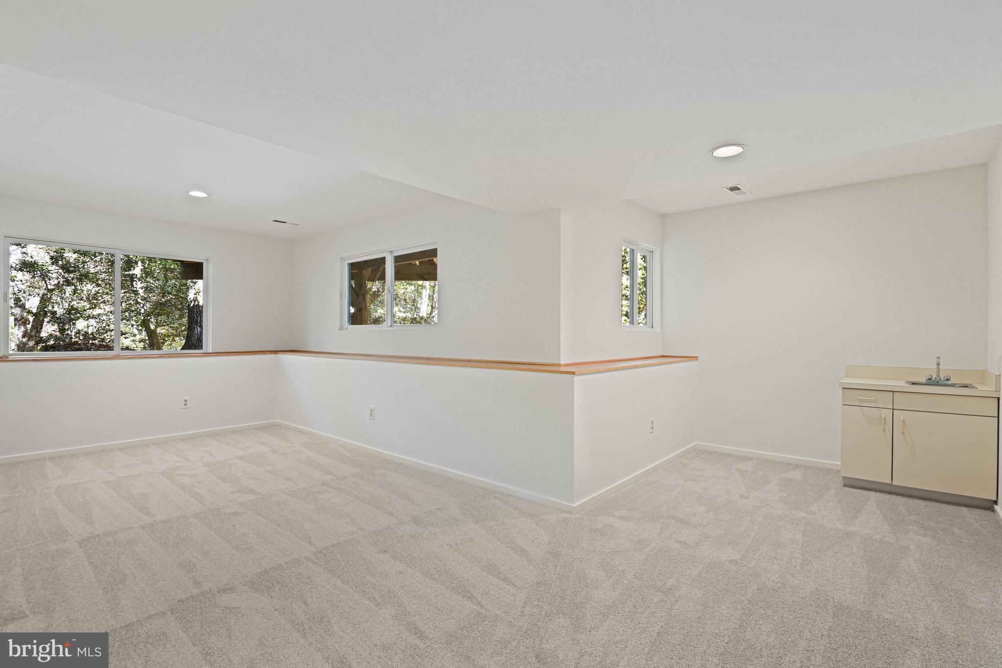 11504 Turnbridge Lane Reston, VA 20194 - Photo 41 of 51 wooden floor in an empty room