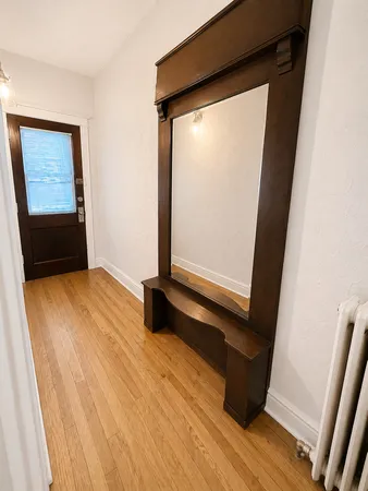 $1,950 | 4925 West Henderson Street, Unit 1, Chicago, IL 60641