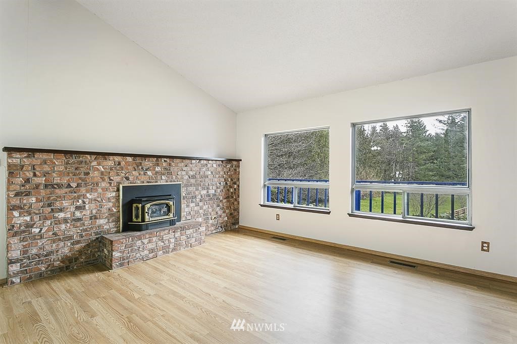 4630 Arvick Road Southeast Port Orchard, WA 98366 - Photo 5 of 19 Gallery Image 5