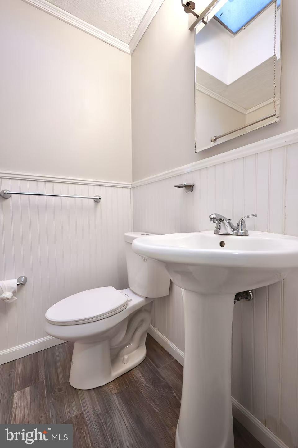 11850 Basile Road Philadelphia, PA 19154 - Photo 19 of 31 a bathroom with a sink and a toilet