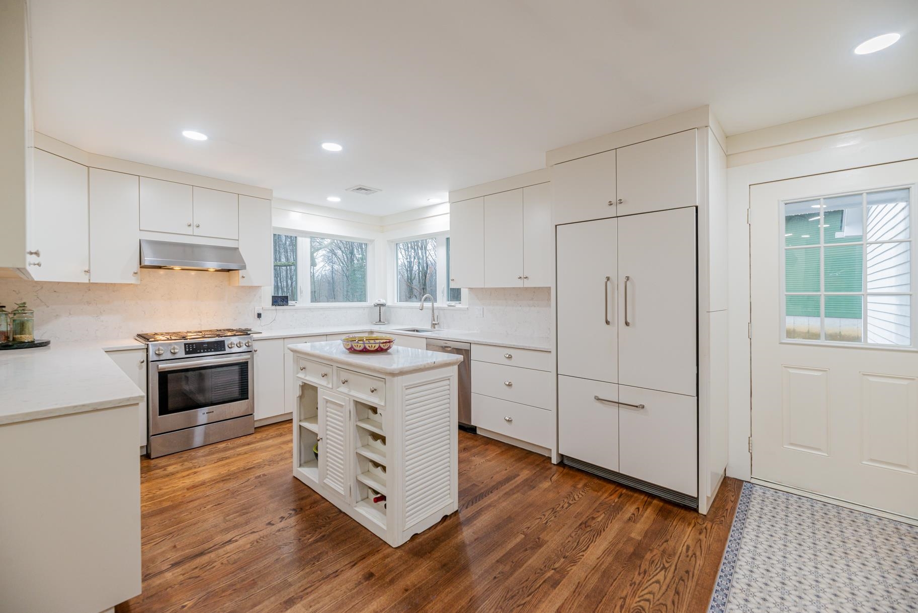 67 Coventry Lane Manchester, VT 05255 - Photo 8 of 40 Gallery Image 8