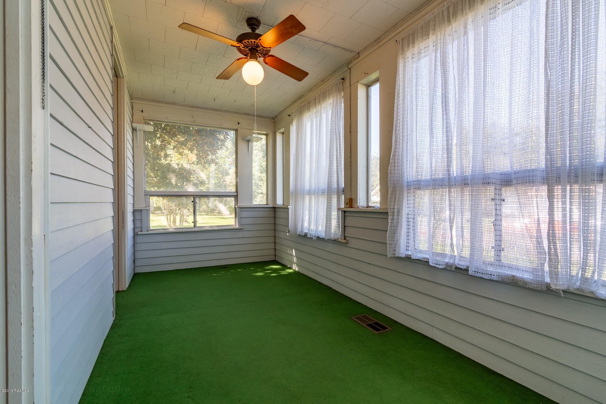 145 South Budd Street Sunset, LA 70584 - Photo 8 of 19