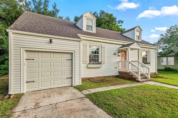 $298,500 | 1026 11th Street, Lake Charles, LA 70601