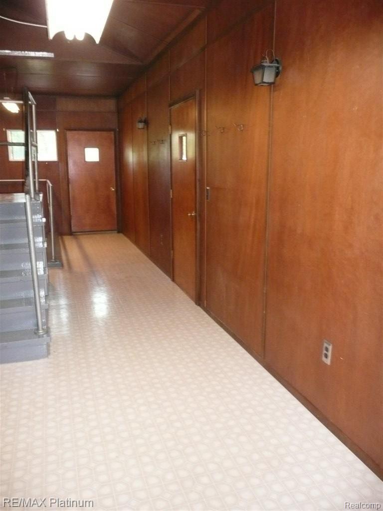 6032 San Luray Road Gregory, MI 48137 - Photo 11 of 15 Heated Breezeway
