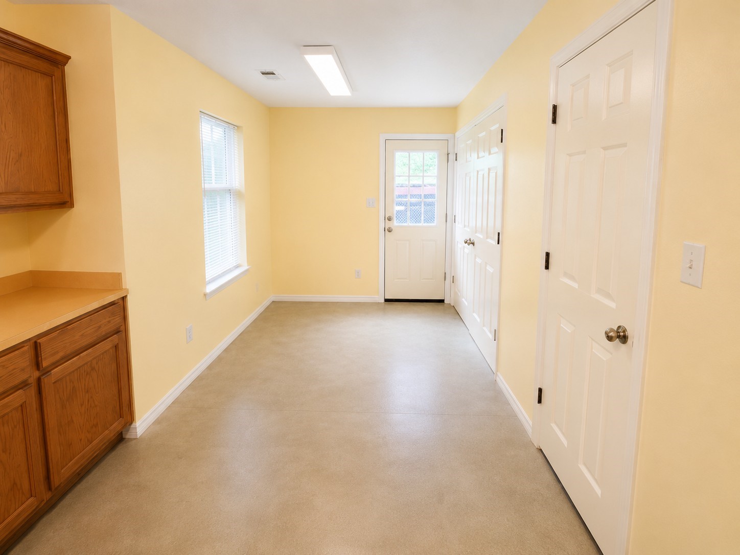 1801 Coe Road Pinehurst, TX 77362 - Photo 6 of 16