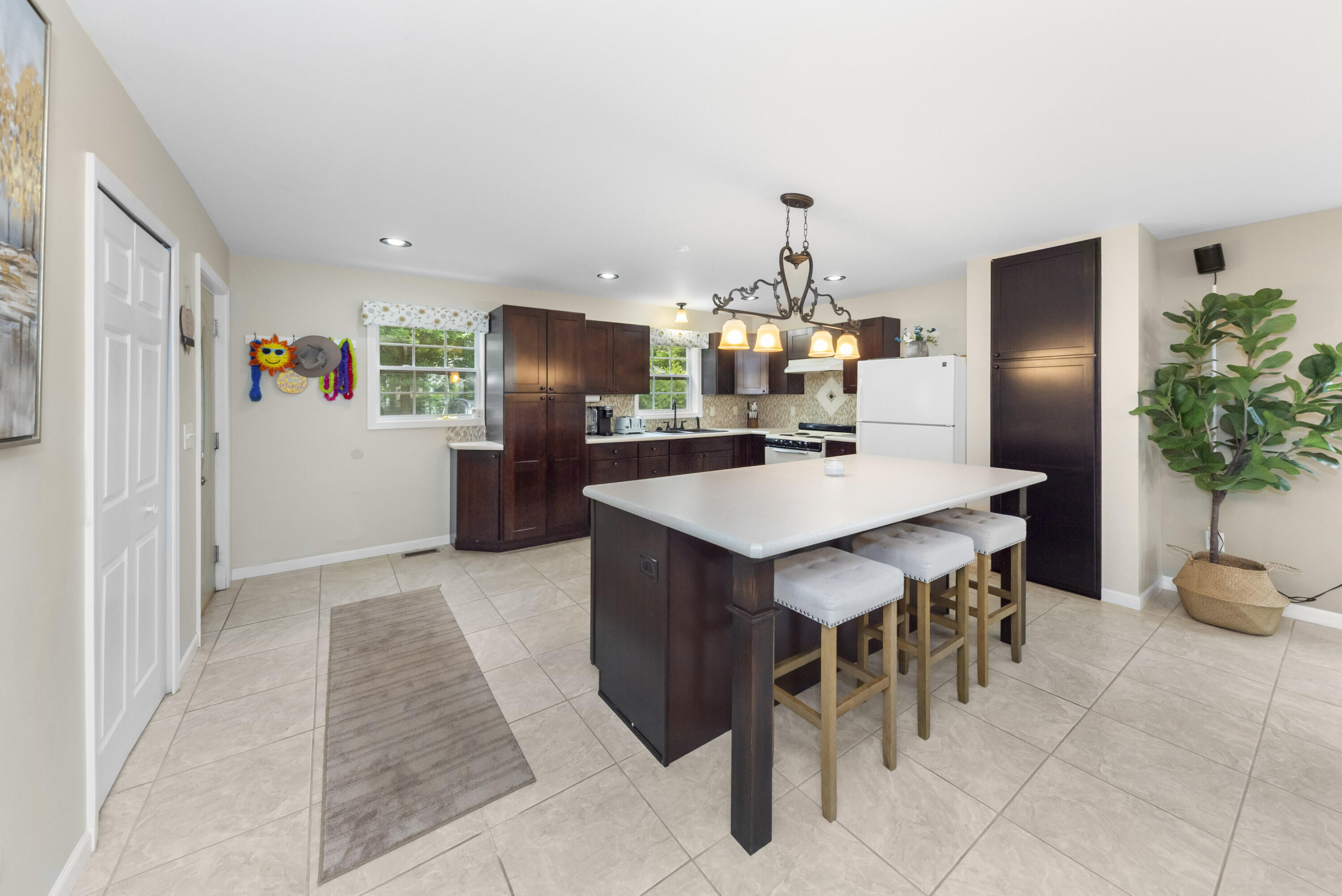 5307 Dickson Road Howell, MI 48843 - Photo 14 of 55 Kitchen 2
