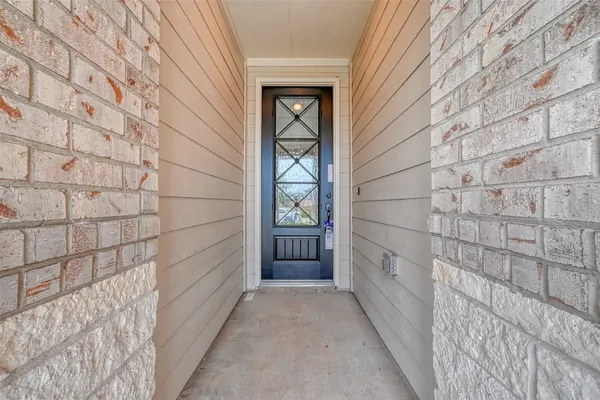 $2,095 | 1308 Tan Gable Lane, Katy, TX 77493