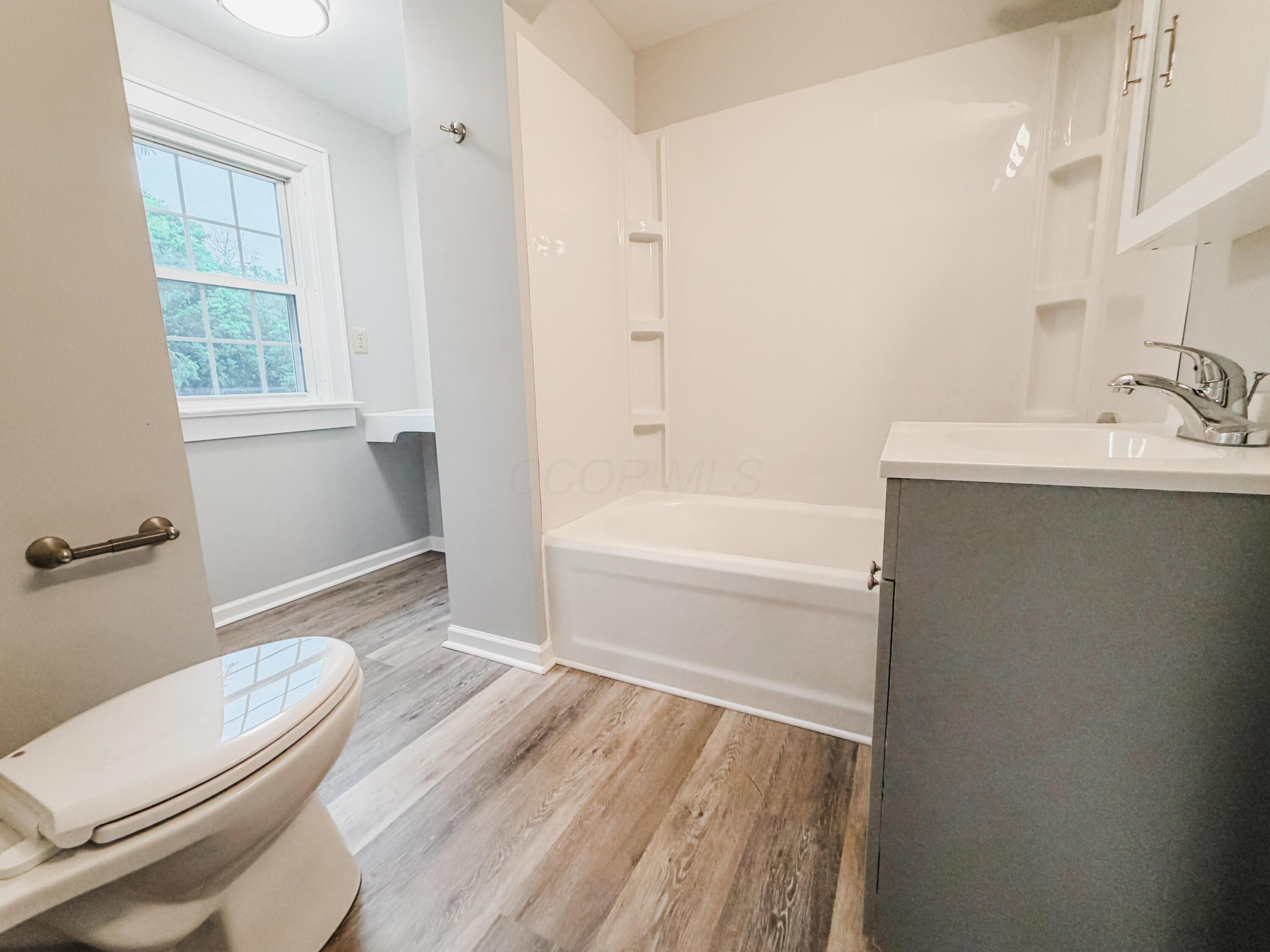 1693 Baltimore Road Northwest Lancaster, OH 43130 - Photo 21 of 38 Upstairs Bathroom
