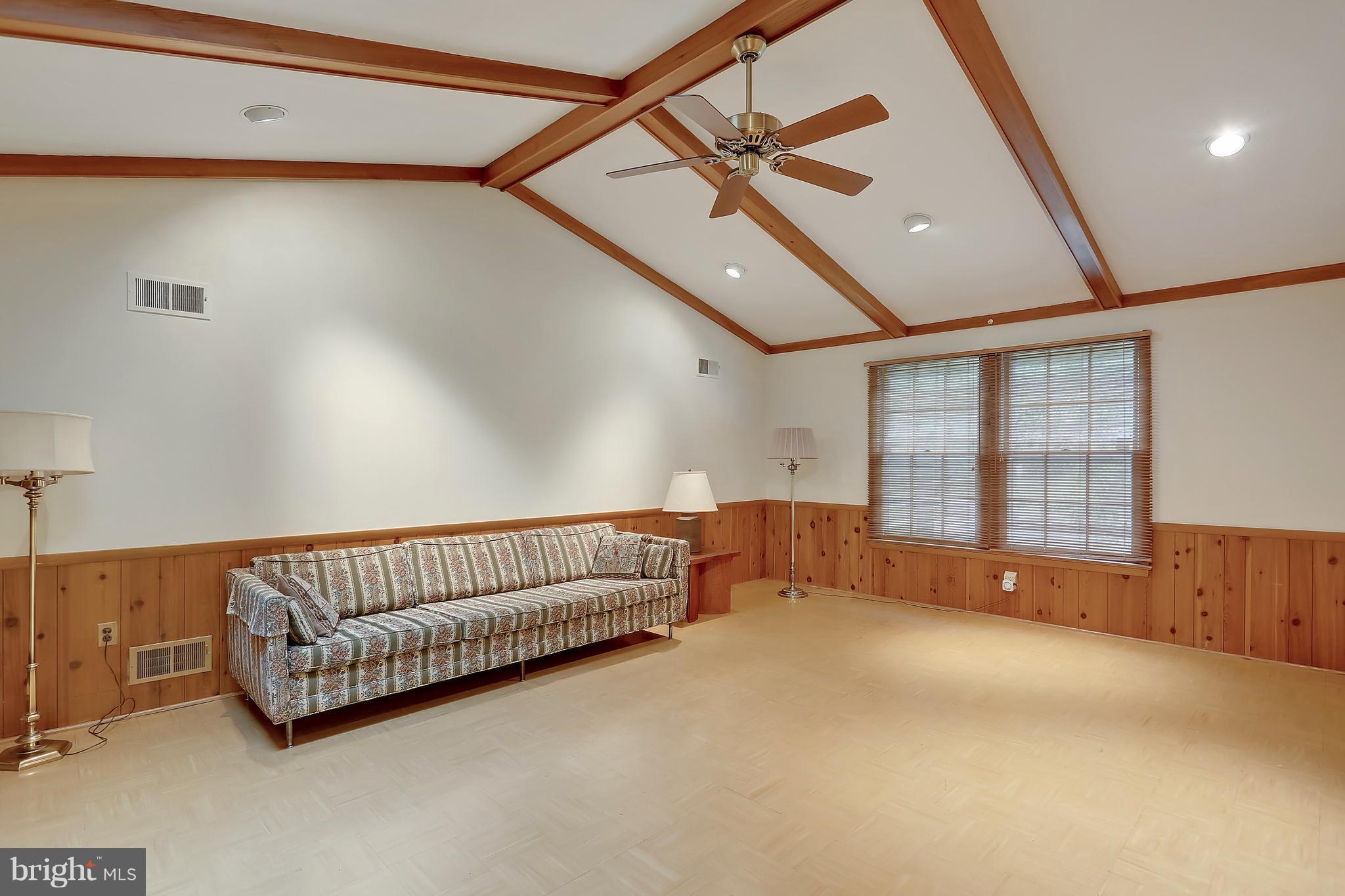 11501 Monticello Avenue Silver Spring, MD 20902 - Photo 15 of 30 Family Room