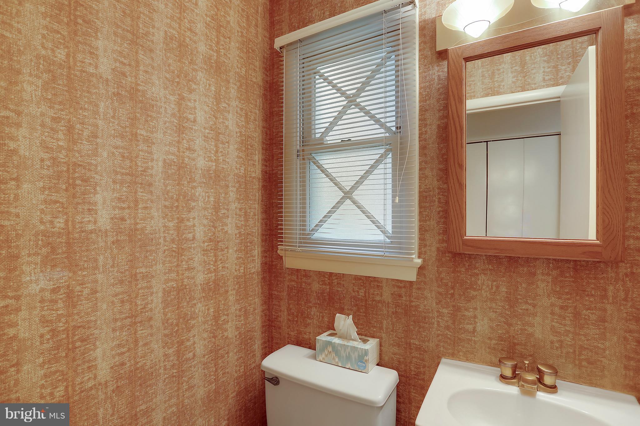11501 Monticello Avenue Silver Spring, MD 20902 - Photo 16 of 30 Powder Room