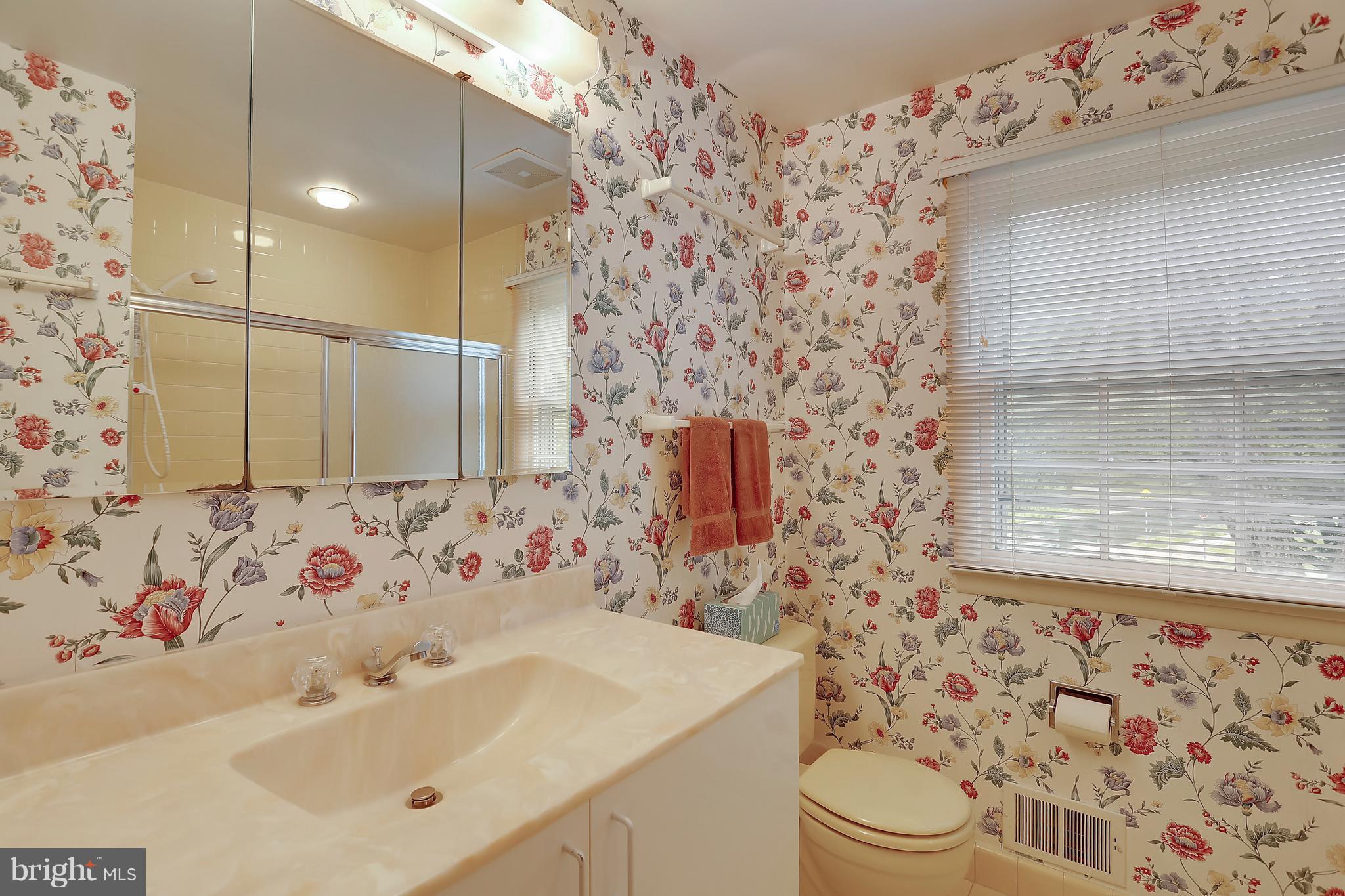11501 Monticello Avenue Silver Spring, MD 20902 - Photo 22 of 30 Bath 2