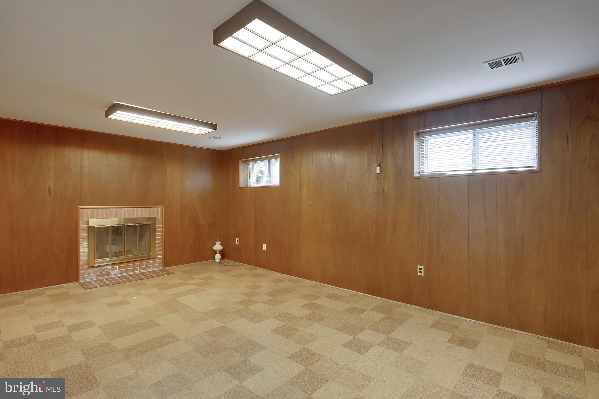 11501 Monticello Avenue Silver Spring, MD 20902 - Photo 23 of 30 Recreation Room