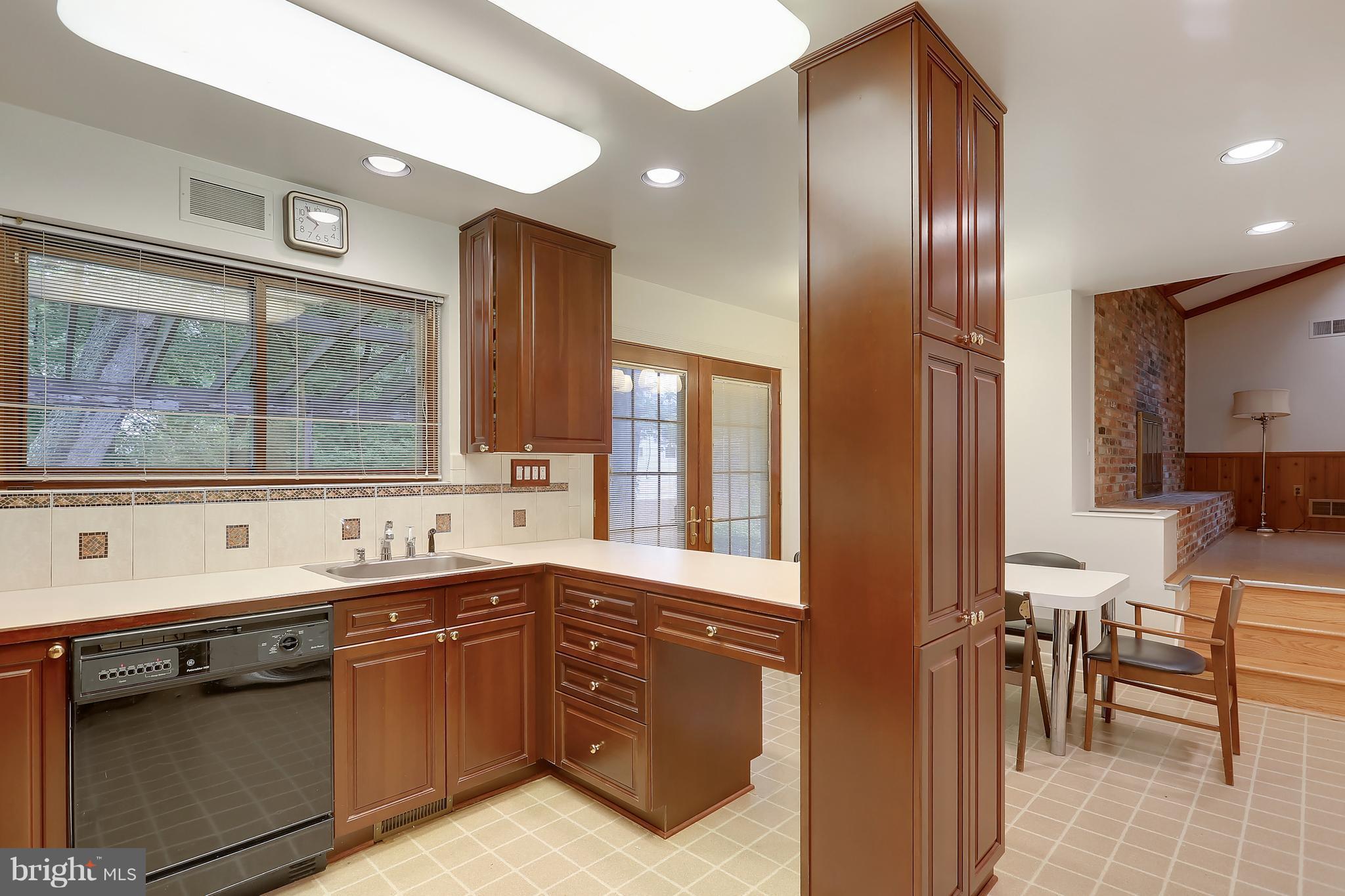 11501 Monticello Avenue Silver Spring, MD 20902 - Photo 8 of 30 Kitchen