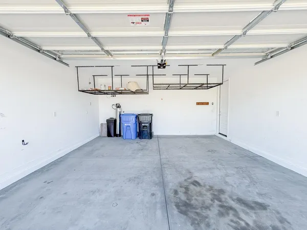 $2,500 | 3811 South 64th Drive, Phoenix, AZ 85043
