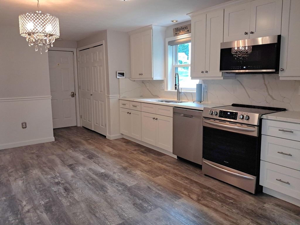 4 Sterling Way, Unit 4 Hudson, NH 03051 - Photo 11 of 42