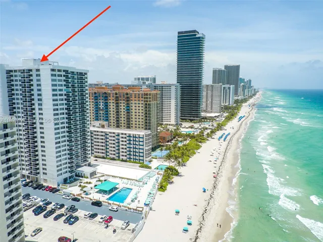 a view of an outdoor space and a yard