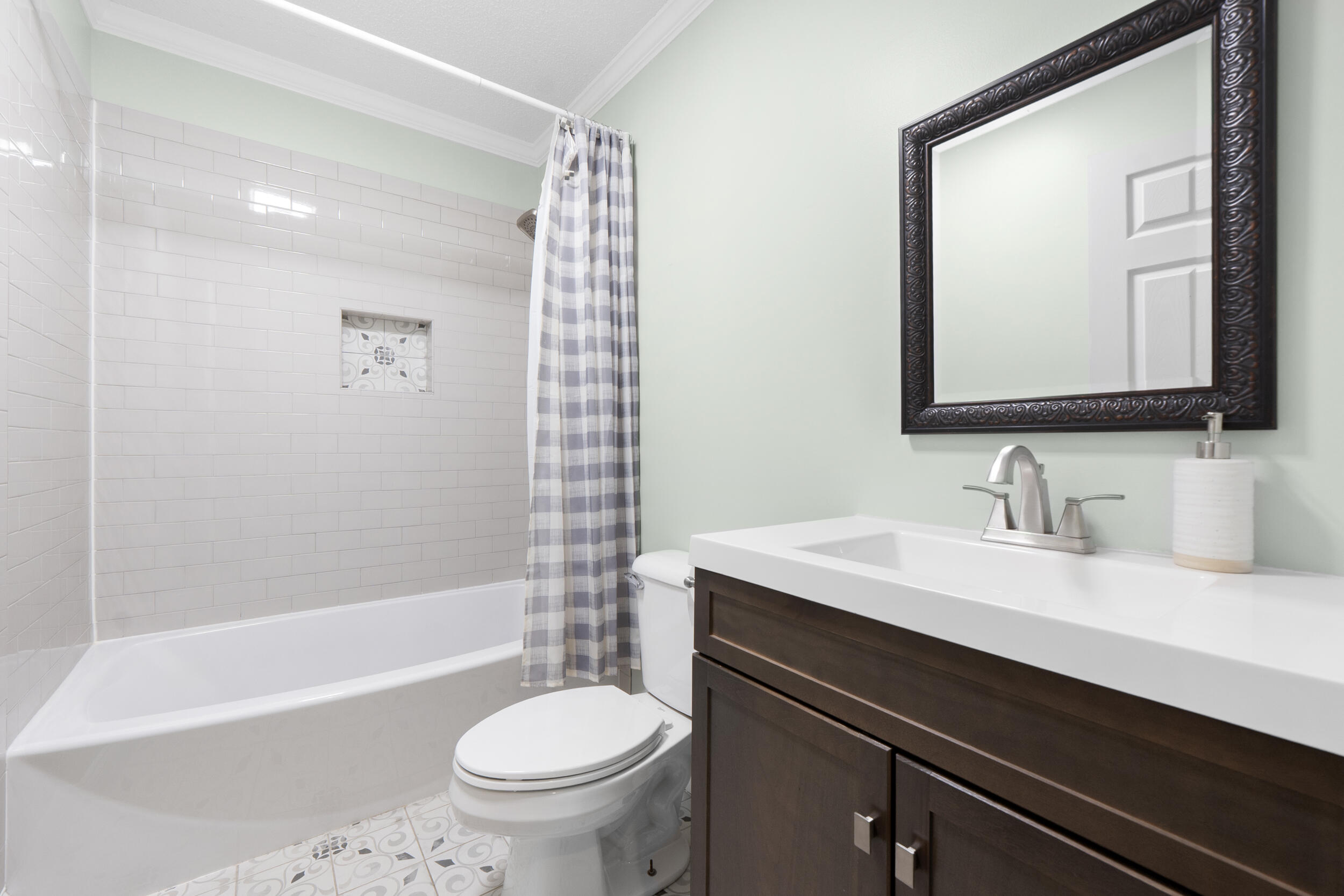 797 Kings Row Cohutta, GA 30710 - Photo 14 of 31 Remodeled Guest Bathroom