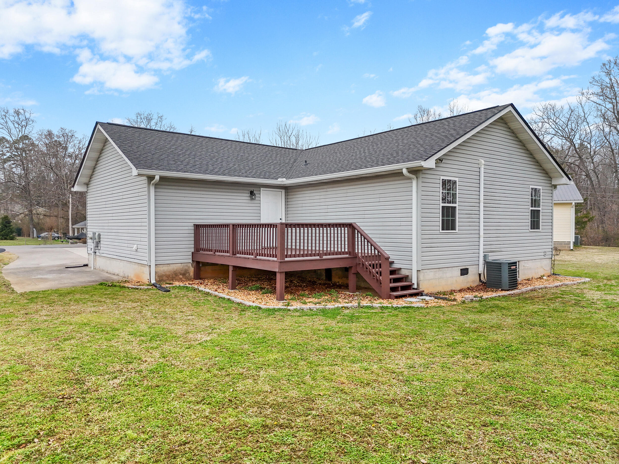 797 Kings Row Cohutta, GA 30710 - Photo 20 of 31 New Back Deck