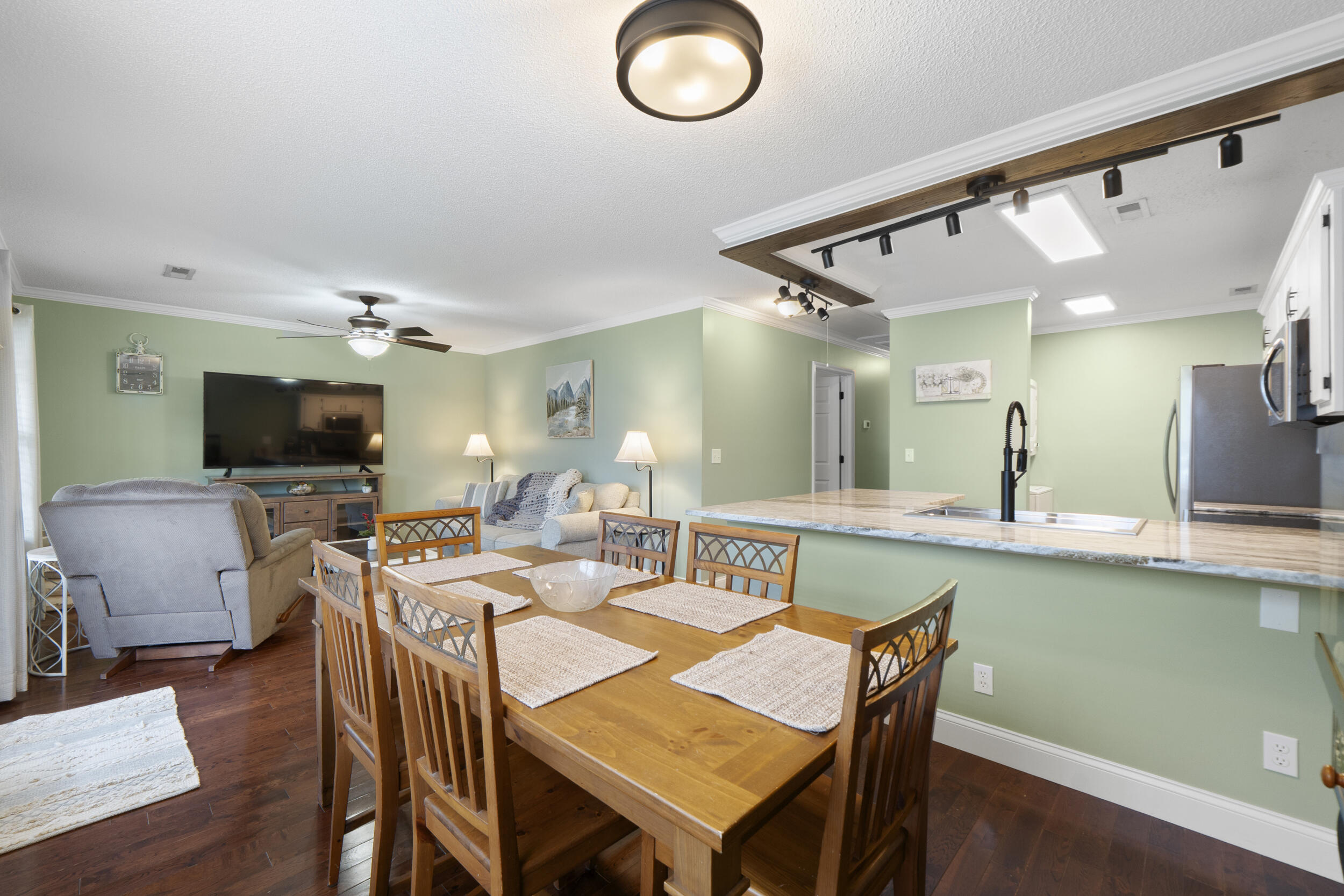 797 Kings Row Cohutta, GA 30710 - Photo 7 of 31 Open Dining Space