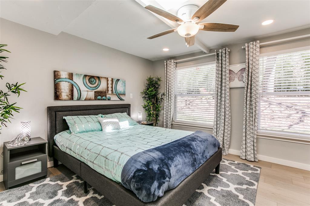 2012 North Locust Street Denton, TX 76209 - Photo 14 of 39 Master Bedroom Suite!