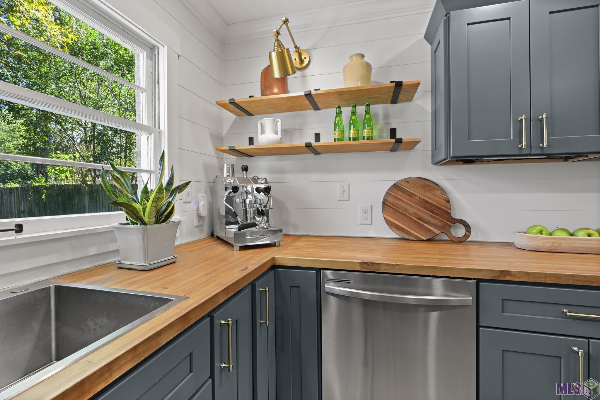 331 South Fairfax Drive Baton Rouge, LA 70806 - Photo 8 of 21