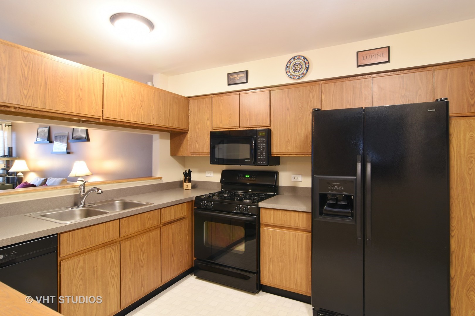 954 Ridgefield Lane, Unit 954 Wheeling, IL 60090 - Photo 5 of 10