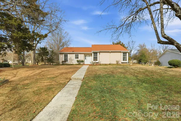 $2,450 | 7224 Hackberry Lane, Charlotte, NC 28226