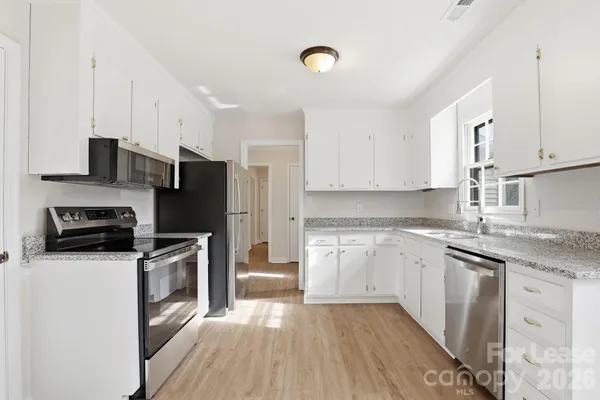 $2,450 | 7224 Hackberry Lane, Charlotte, NC 28226