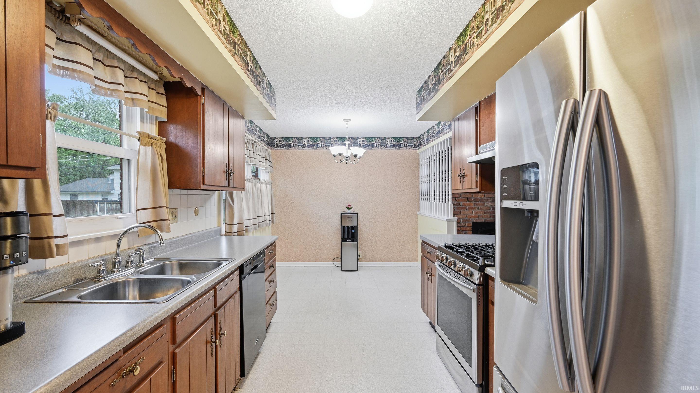 2609 West Riggin Road Muncie, IN 47304 - Photo 11 of 30