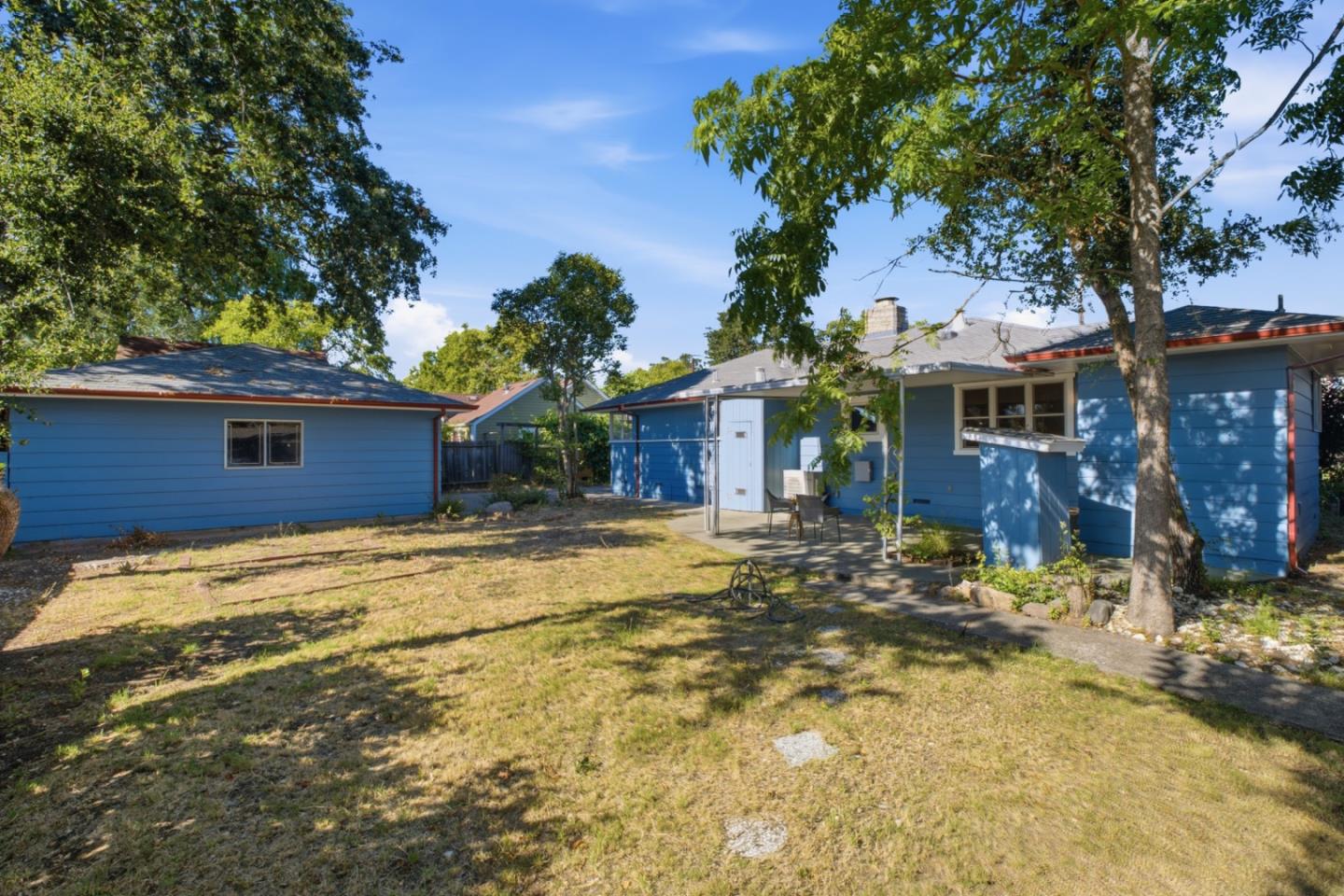 2111 Orchard Street Santa Rosa, CA 95404 - Photo 11 of 40