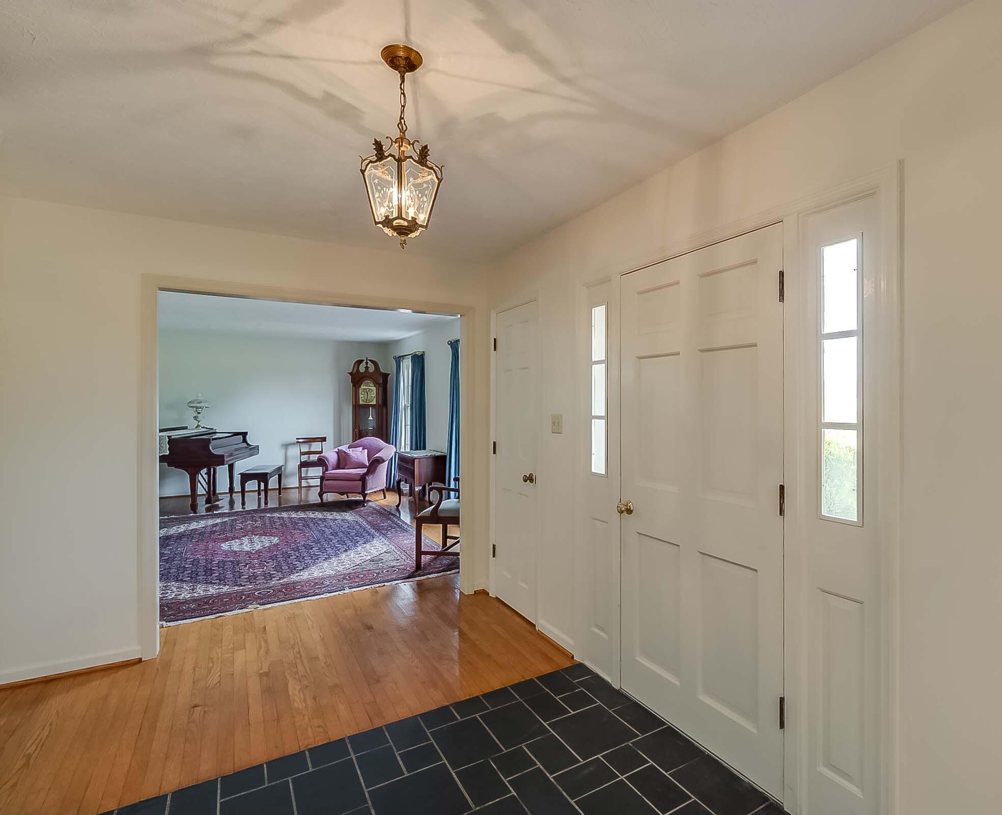 2240 Houston Antioch Road Lexington, KY 40516 - Photo 6 of 28 4