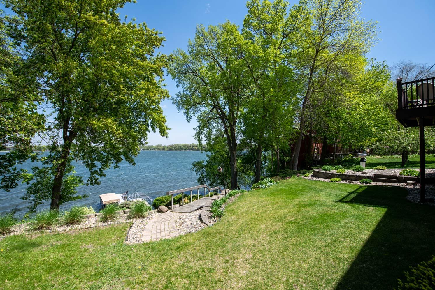 1524 Squirrels Nest Road Kasota, MN 56050 - Photo 26 of 45