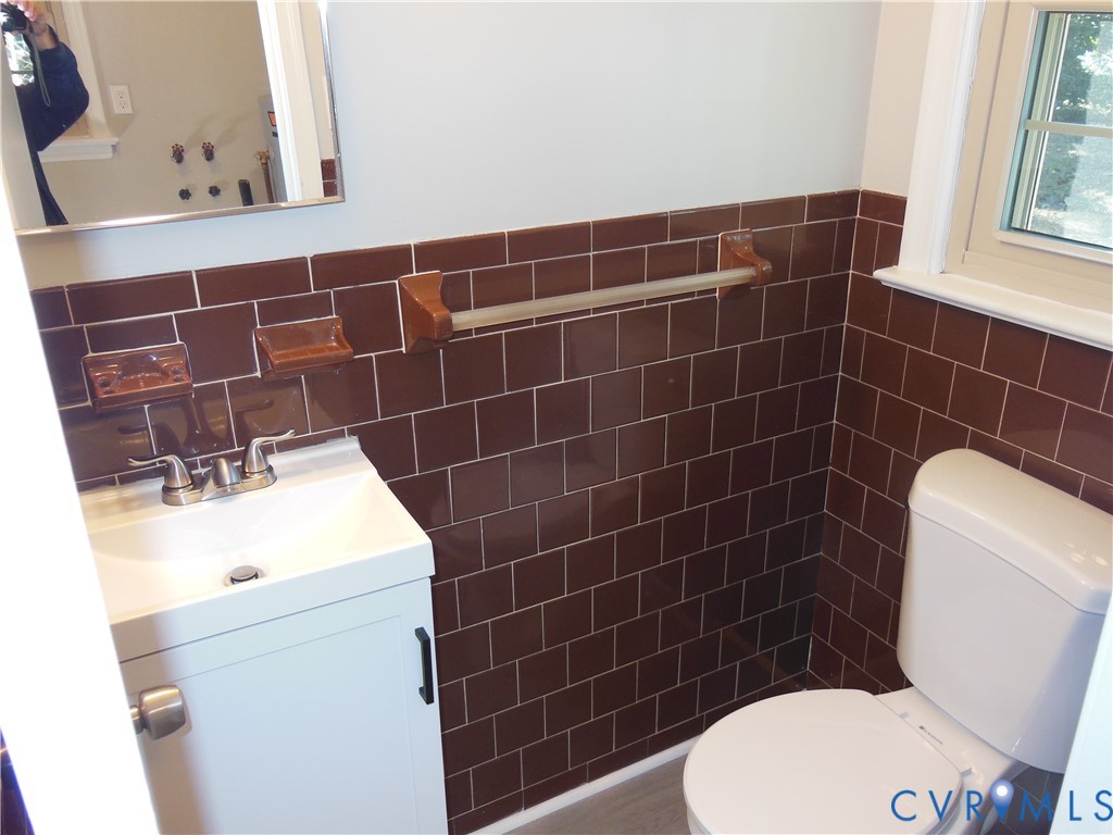 2040 Warrior Trail Chesterfield, VA 23236 - Photo 13 of 26 Half Bath