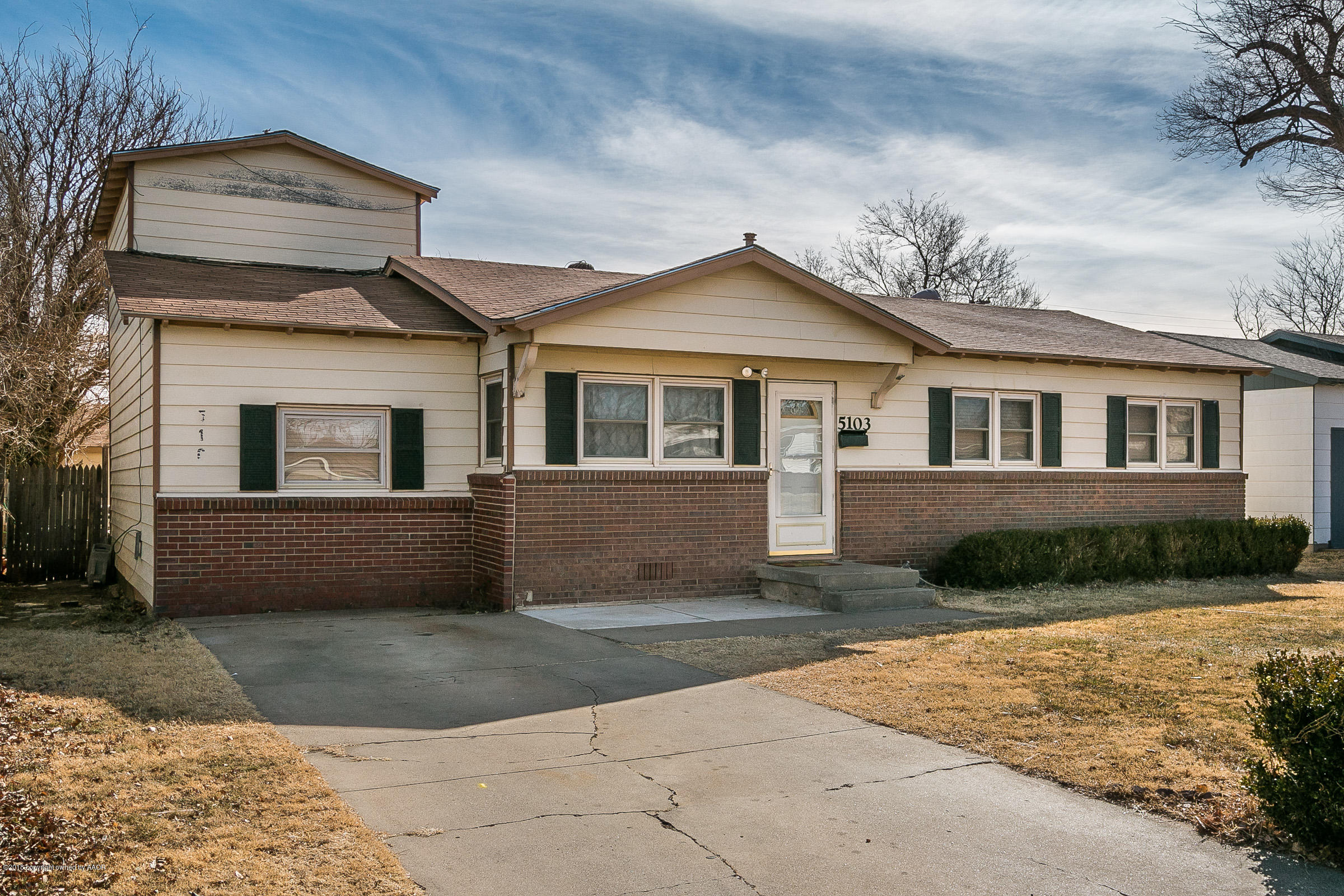 5103 Crockett Street Amarillo, TX 79110 - Photo 1 of 17 001_Front