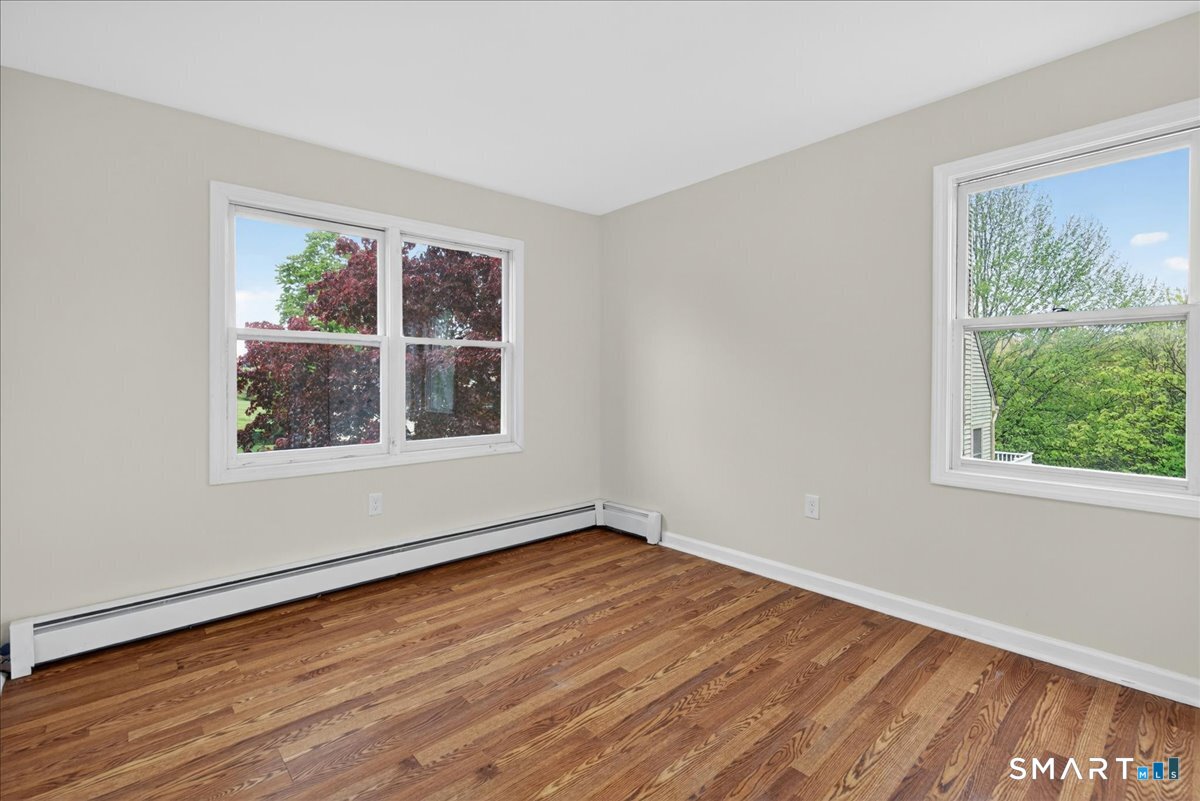 492 Long Hill Road Middletown, CT 06457 - Photo 18 of 40