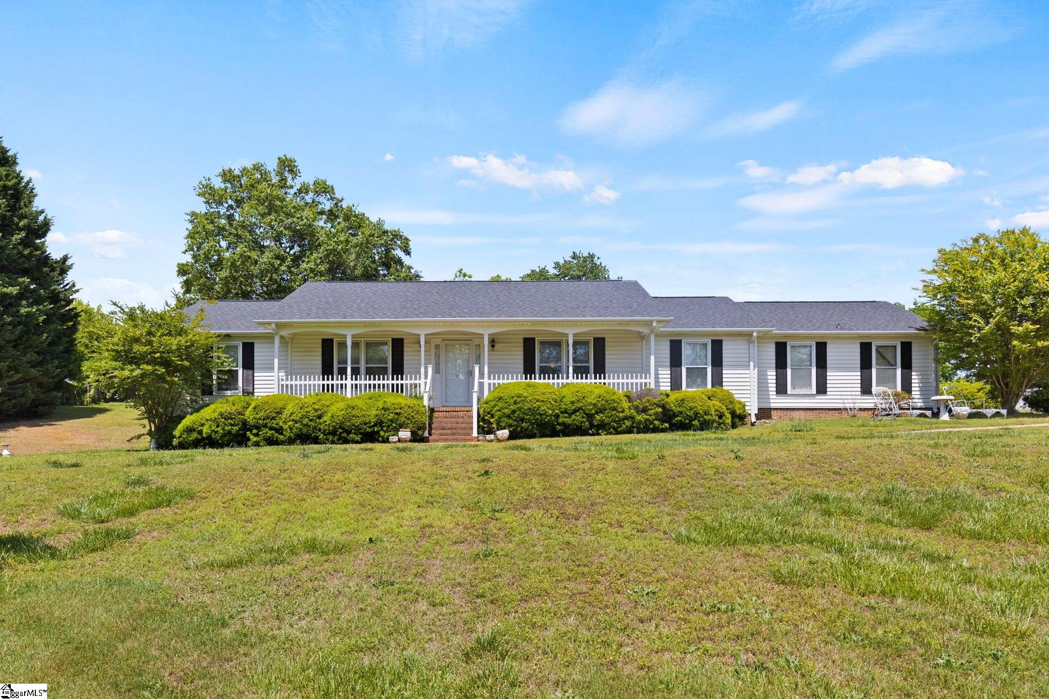37 Wrenn Road Taylors, SC 29687 - Photo 1 of 30