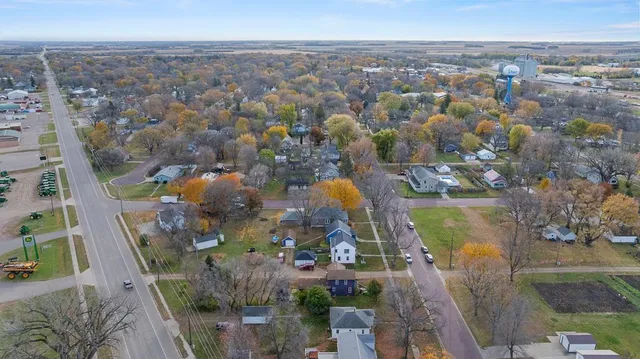 $47,500 | 912 Rowland Street, Tracy, MN 56175
