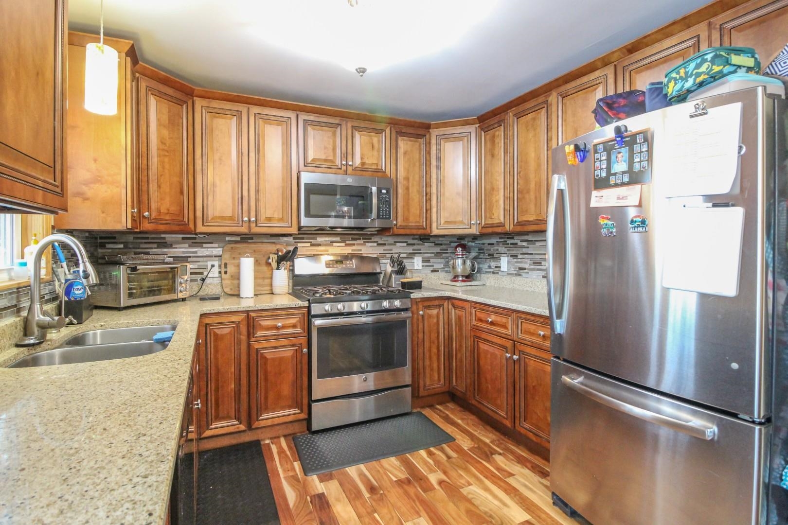 218 Sullivan Street Cambridge, WI 53523 - Photo 6 of 48