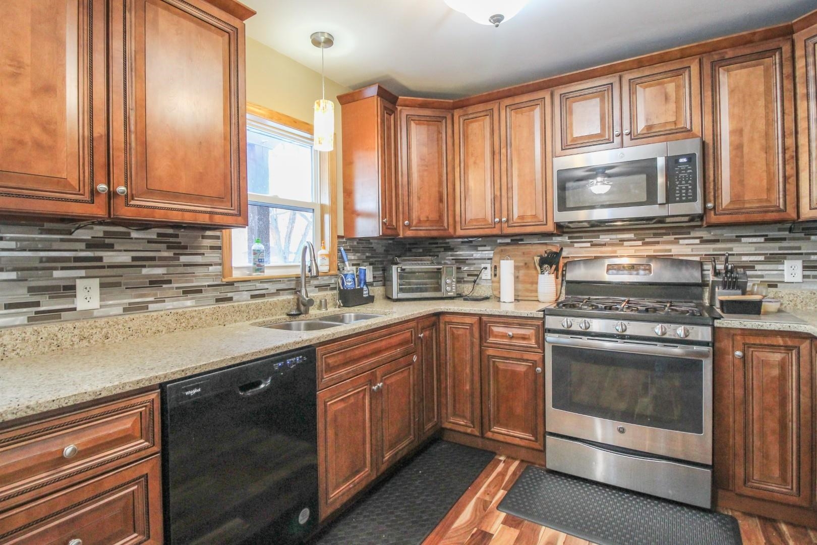 218 Sullivan Street Cambridge, WI 53523 - Photo 7 of 48