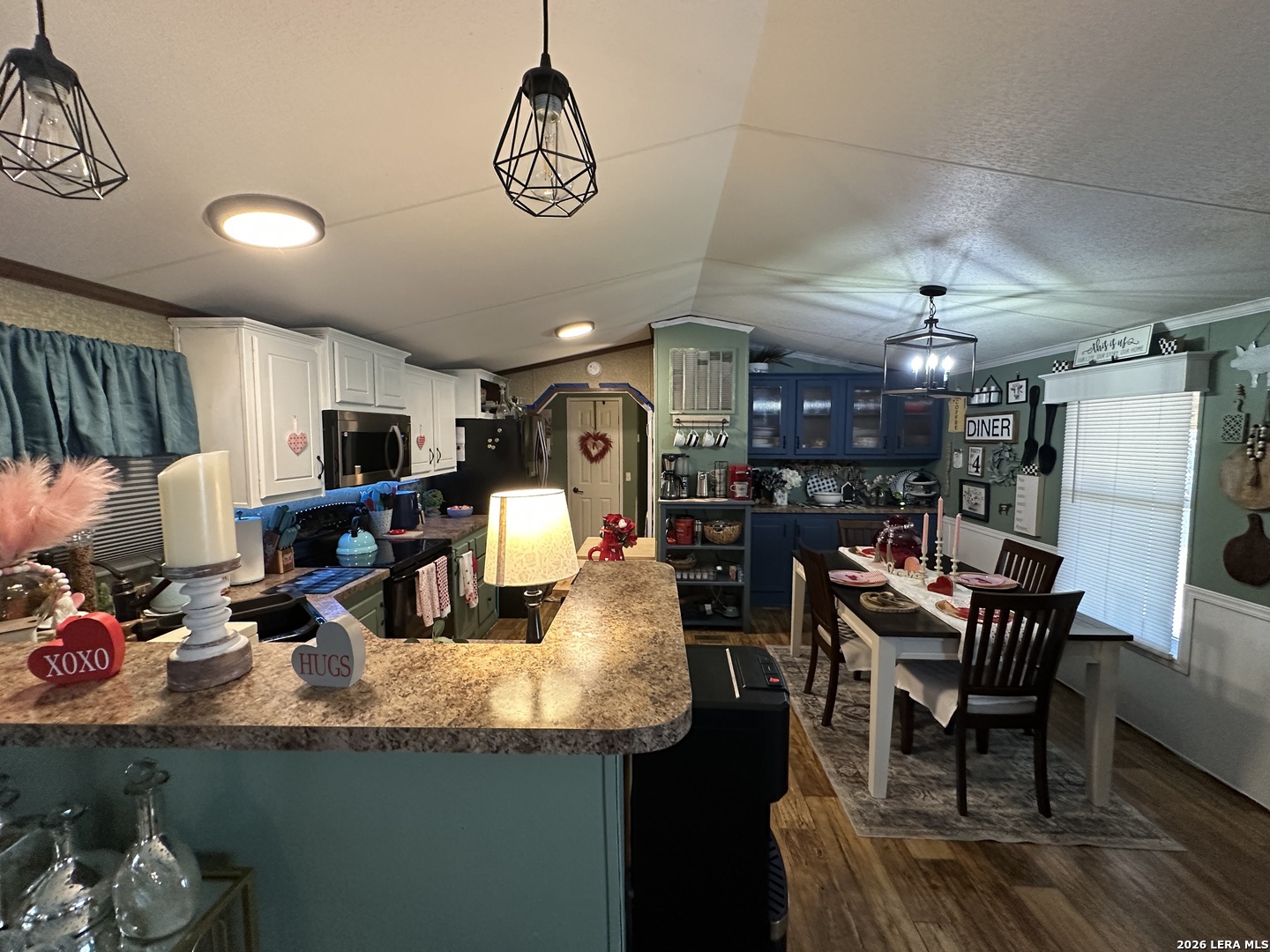 261 Pr 1514 Bandera, TX 78003 - Photo 12 of 29