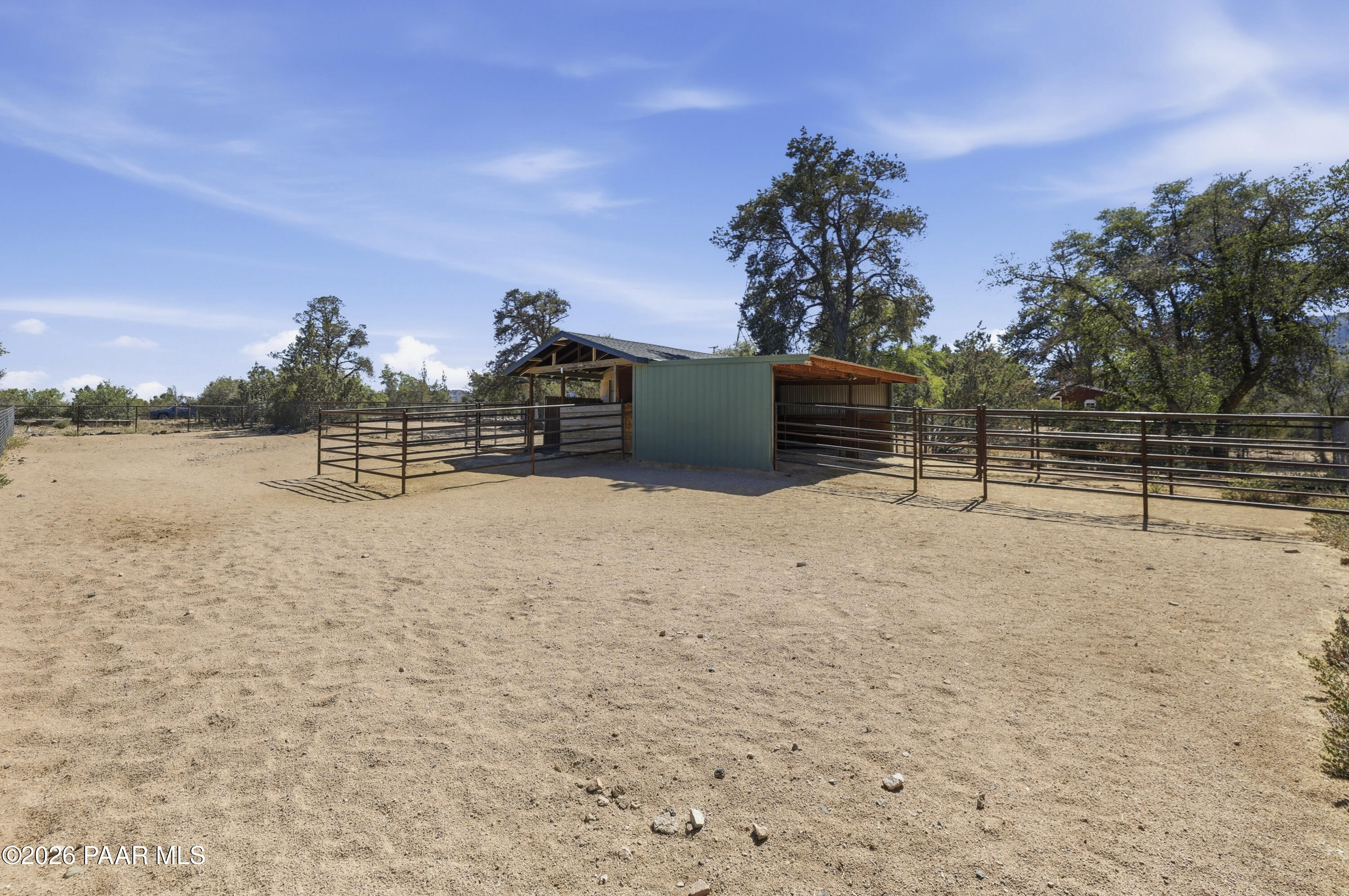 1690 West Oneal Road Prescott, AZ 86305 - Photo 39 of 61 Barn