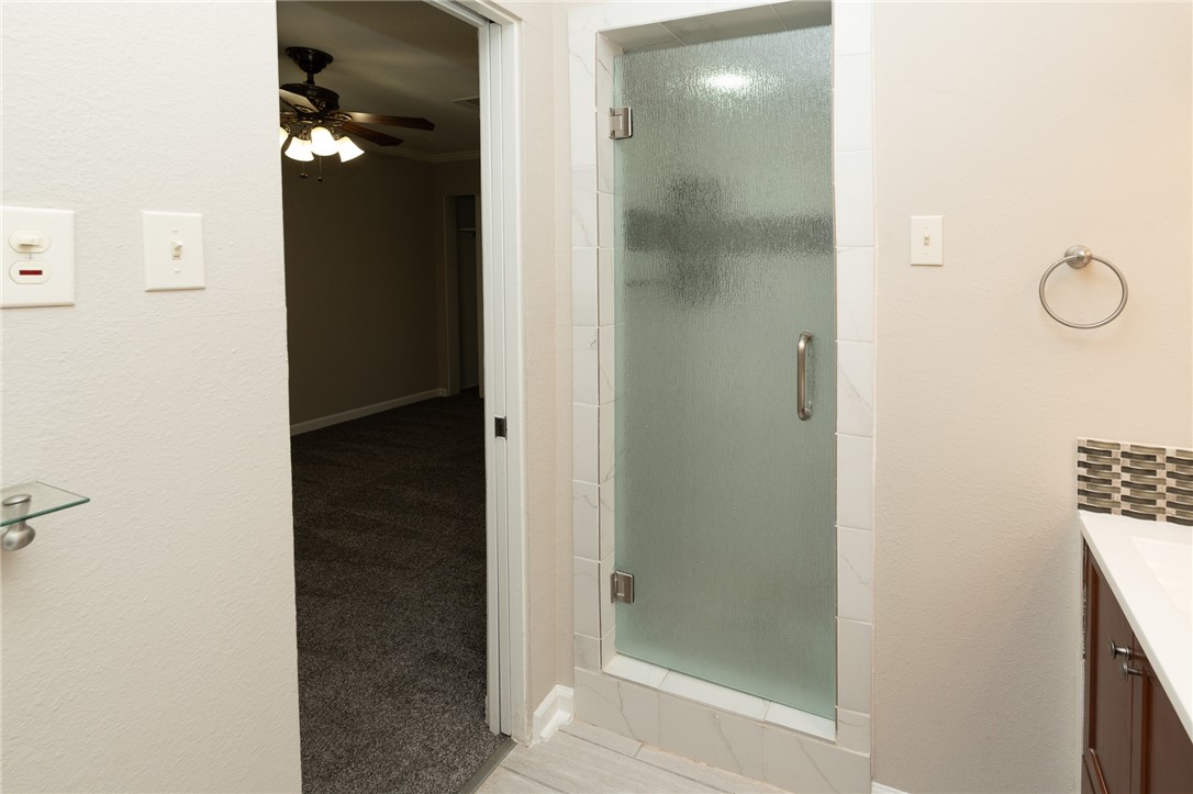 4213 Dolphin Place Corpus Christi, TX 78411 - Photo 12 of 27 a view of a bathroom from a corridor