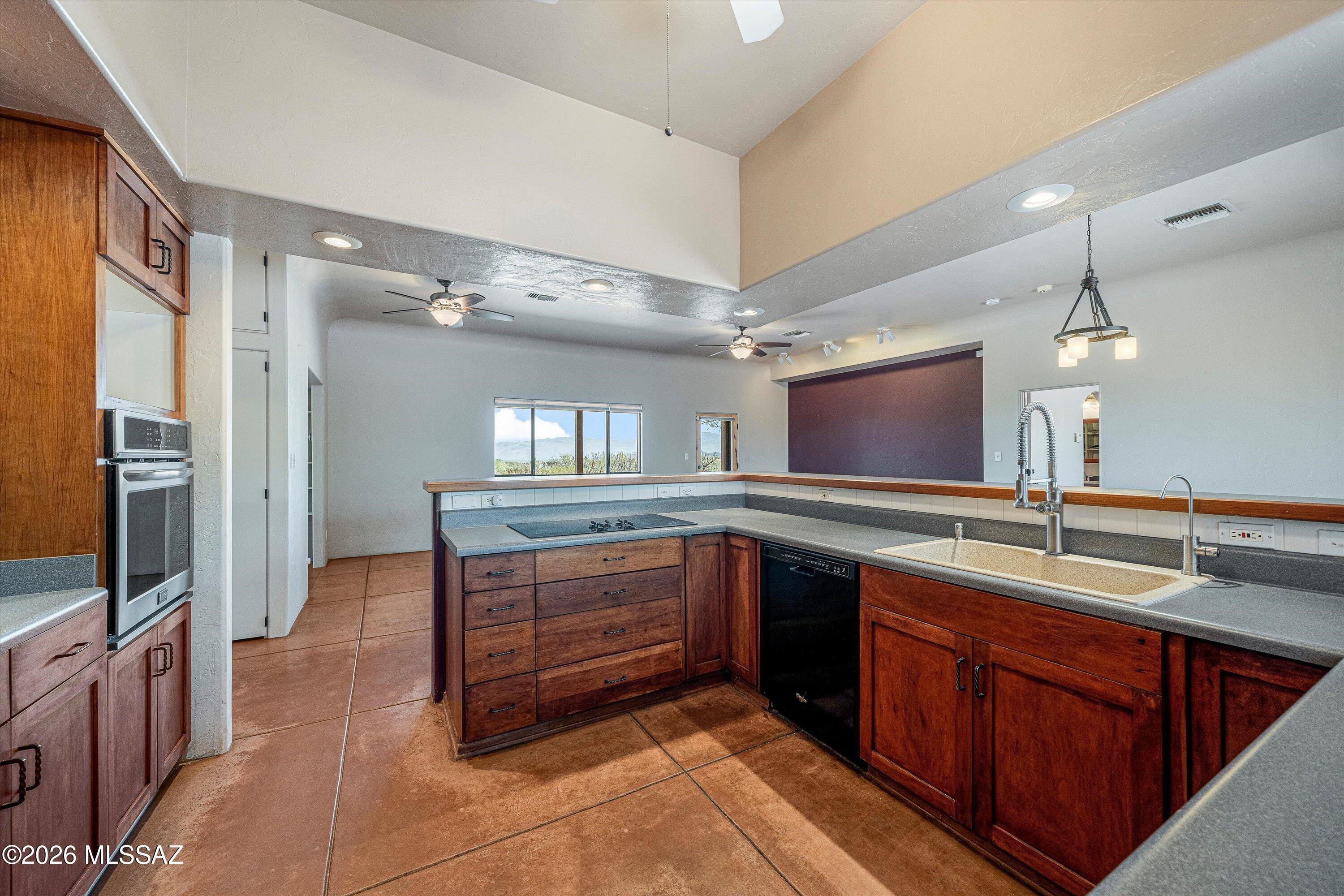 2701 East Sahuarita Road Vail, AZ 85641 - Photo 17 of 50 16-130886414