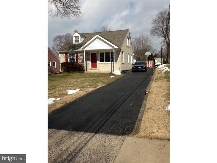 327 Kent Road Springfield, PA 19064 - Photo 2 of 25 Exterior